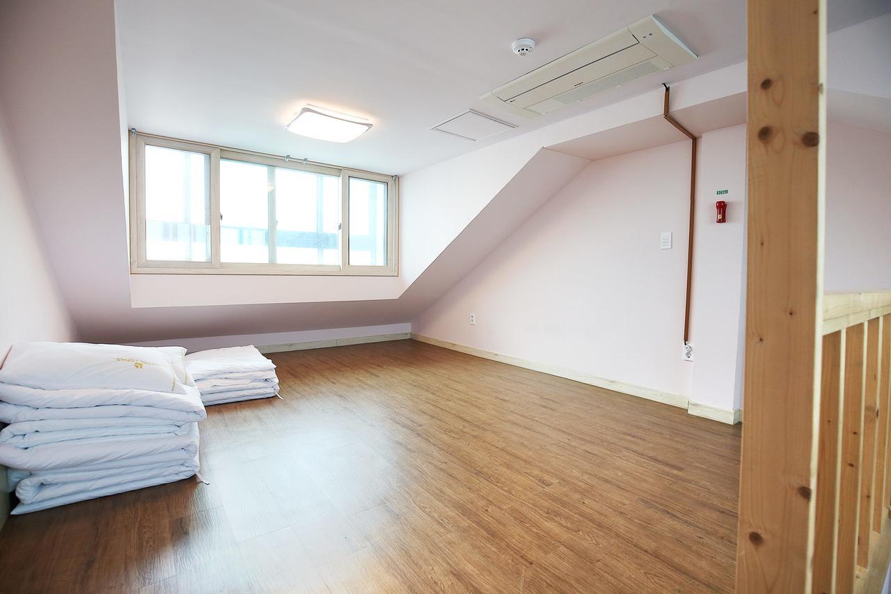 Hotel Lohas Порён Экстерьер фото