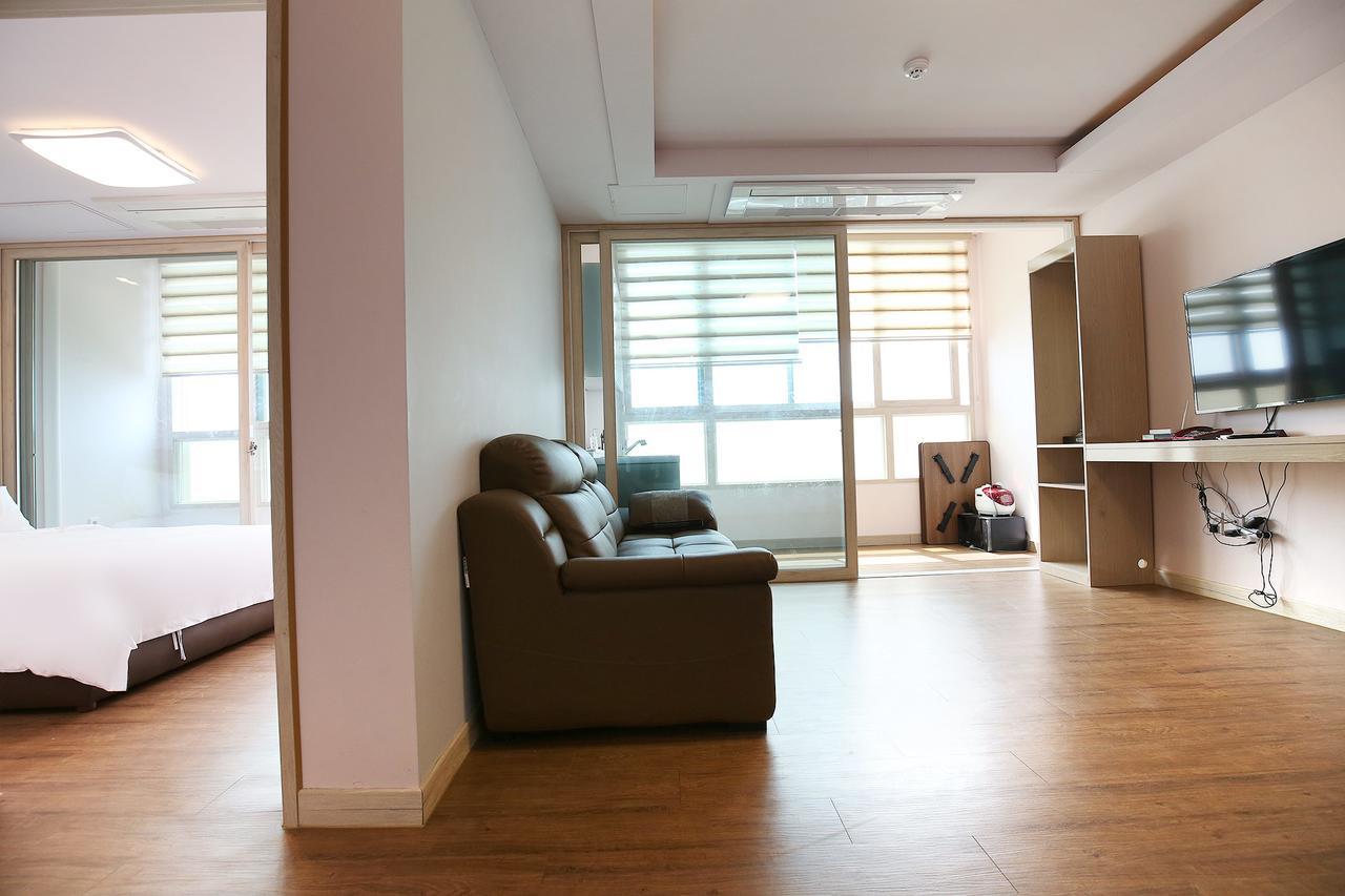Hotel Lohas Порён Экстерьер фото