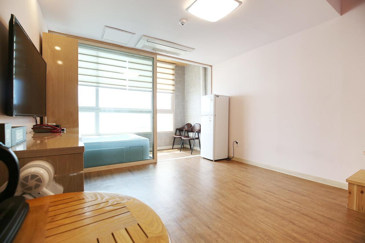 Hotel Lohas Порён Экстерьер фото